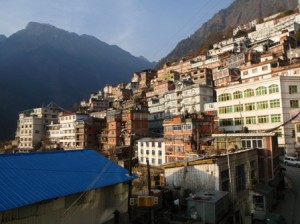 Zhangmu perched on the cliffside basks in afternoon sun.