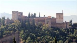 p9130122 Alhambra looks more impressive from afar